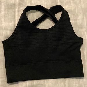 Alphalete vault bra